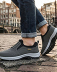 Till | Ergonomische Herren Schuhe für Outdoor-Abenteuer