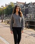 Mia | Strickwaren für Damen mit stilvoller Strickjacke