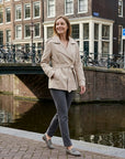 Kurzer Damen Trenchcoat im eleganten City-Stil