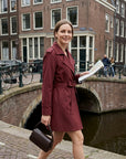 Kurzer Damen Trenchcoat im eleganten City-Stil