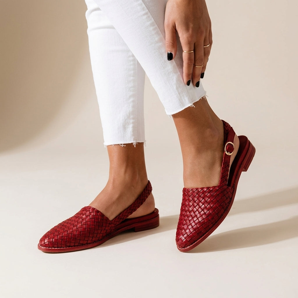 Yara | Elegante Damensandale für stilvolle Sommerlooks