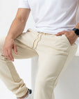 Schmale Herrenhose mit modernem Schnitt