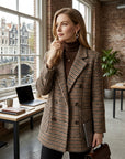 Amelie | Langer Damenblazer mit Karomuster