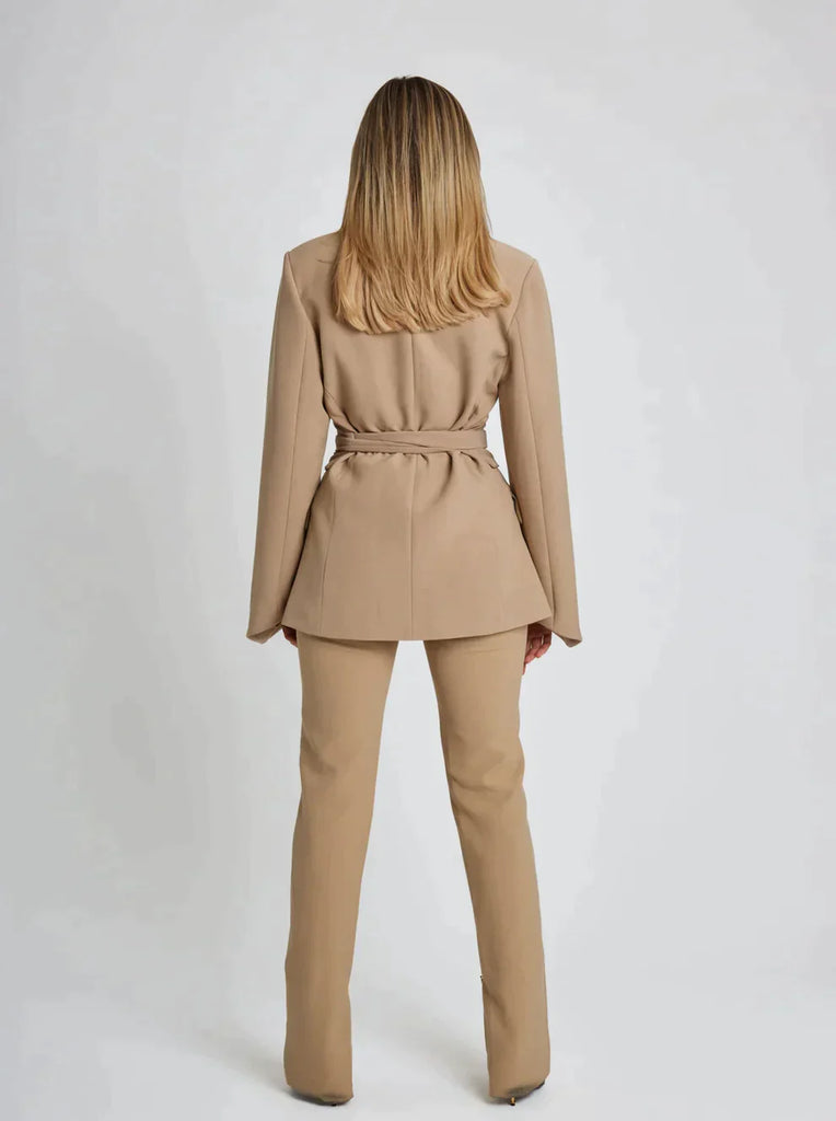 Sophie | Eleganter Blazer mit Gürtel 5