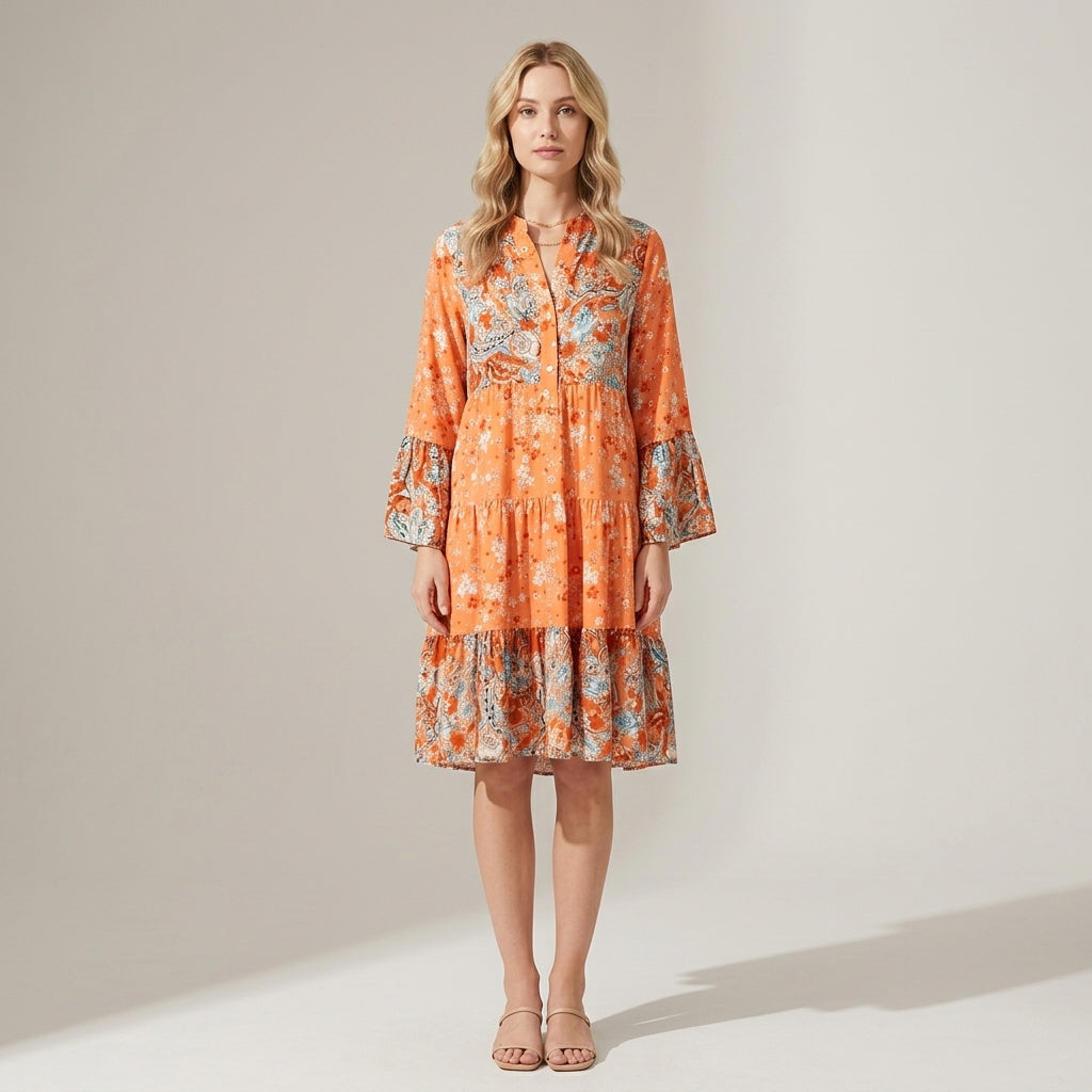 Nerina | Sommerkleid mit floralem Muster und elegantem Ausschnitt